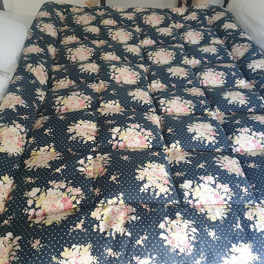 Vintage Eiderdown , Single Eiderdown, Feather filled