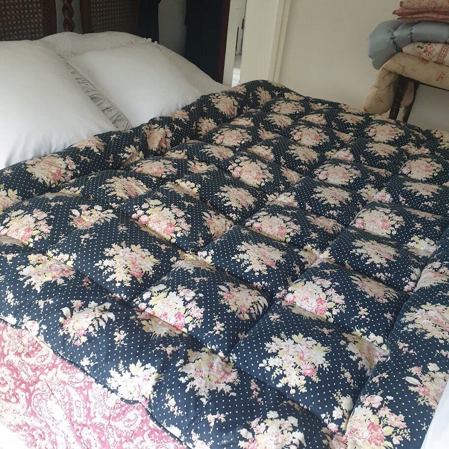 Vintage Eiderdown , Single Eiderdown, Feather filled